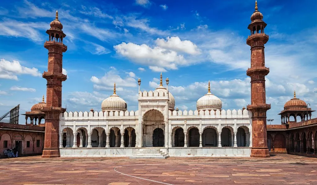 Taj India Voyages  Same Day Agra Tour By Superfast Train